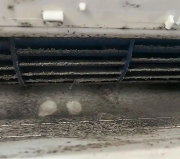 滕州空调吹的风有股烧焦味是怎么回事